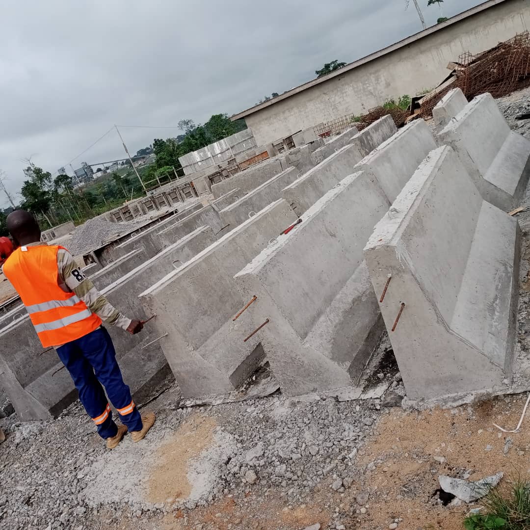 Yaoundé Ebolmezom projet de construction