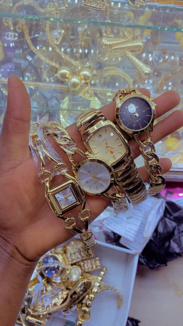 Rolex, Cartier, hublot, Patek Philippe, Montblanc, hermes et bien d'autres
